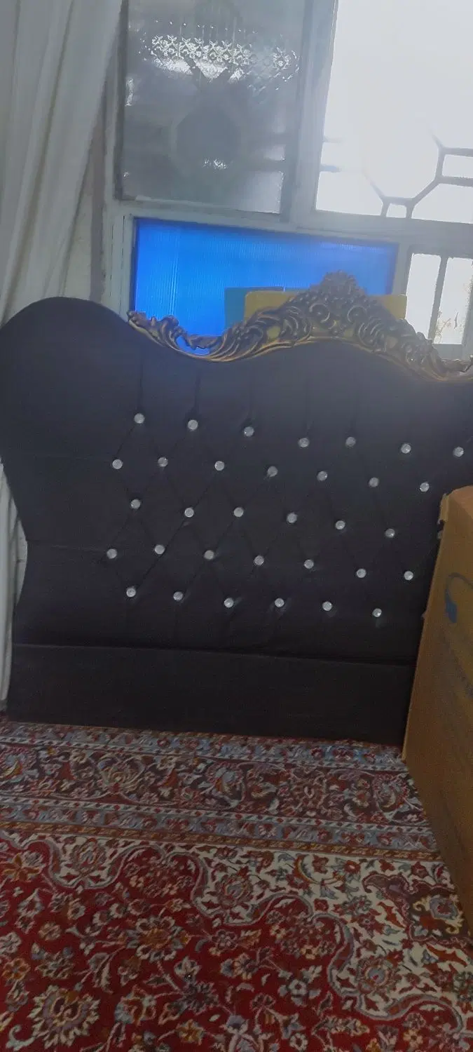 تاج تخت|تخت و سرویس خواب|شوش, |دیوار
