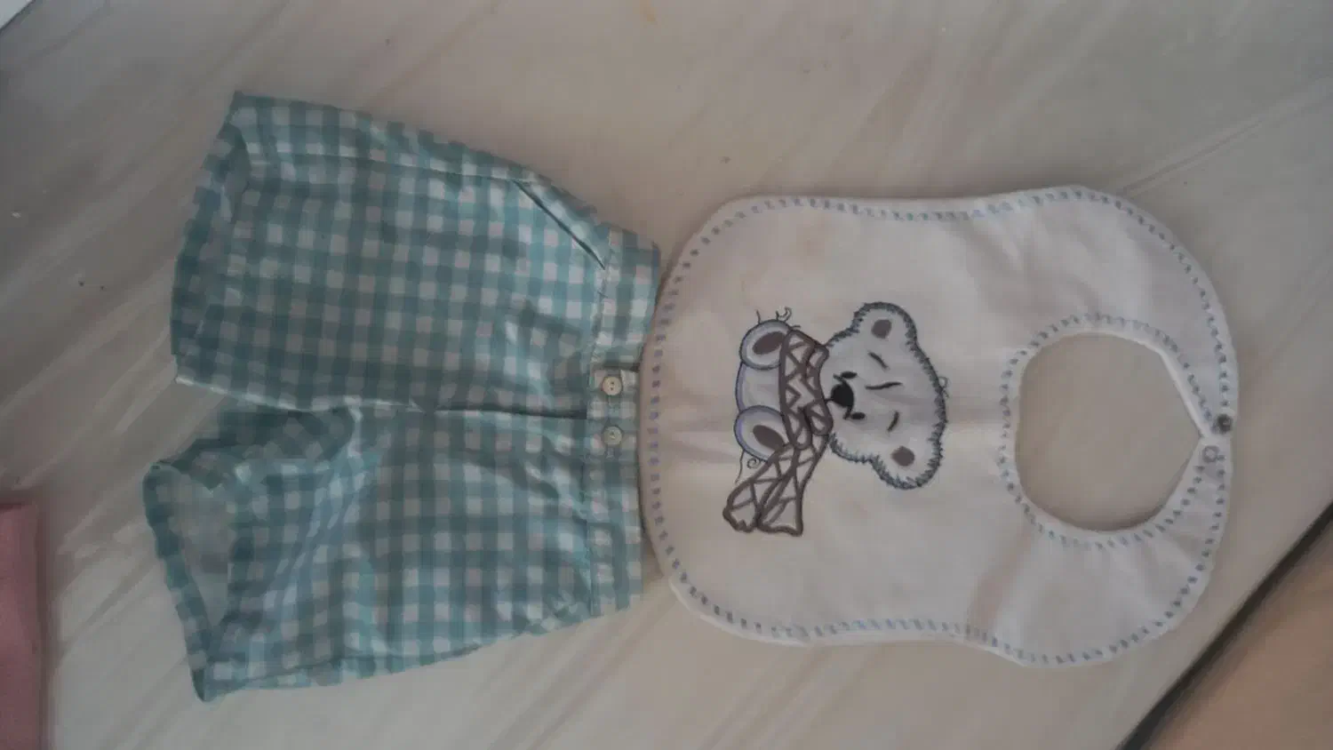 لباس بچگانه|کفش و لباس بچه|ایوان, |دیوار