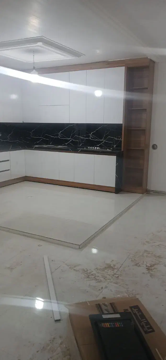 این عکس نمایشی است|اسباب و اثاث بچه|سراب, |دیوار