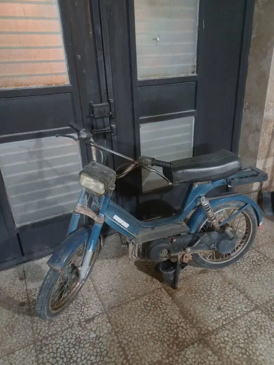 موتور برآوو عتیقه|موتورسیکلت|کاشان, طاهرآباد|دیوار