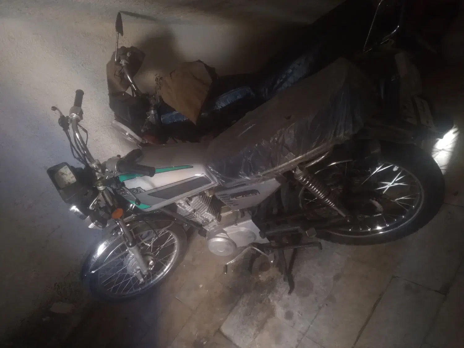 موتور هندا|موتورسیکلت|خمینی‌شهر, |دیوار