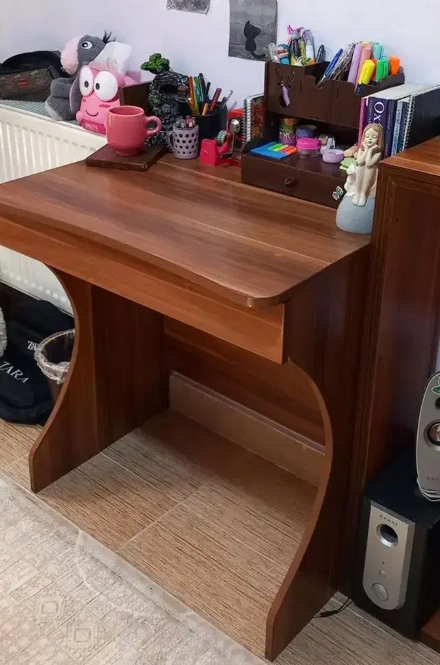 میز تحریر|میز تحریر و کامپیوتر|اسلام‌شهر, شهرک واوان|دیوار