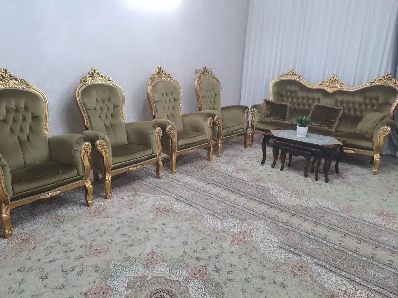 مبل سلطنتی|مبلمان خانگی و میز عسلی|قوچان, |دیوار