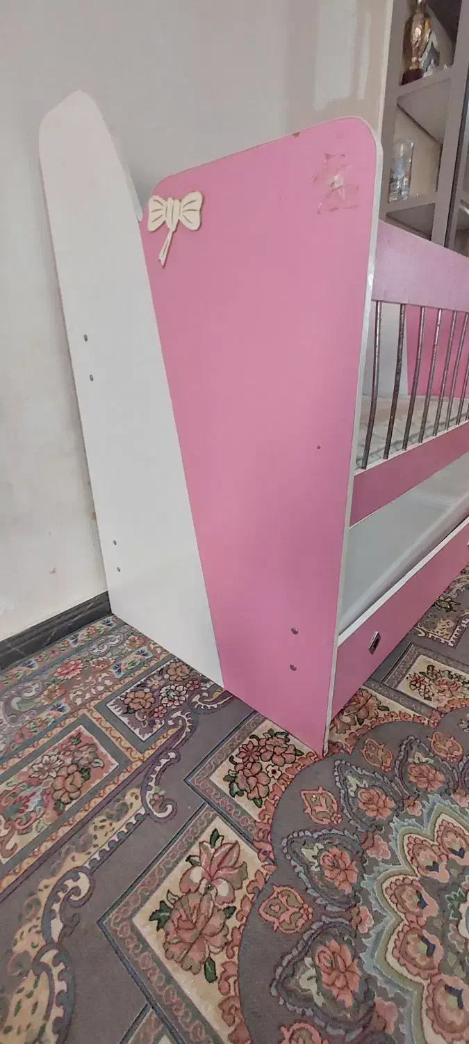 تختخواب کودک|تخت و صندلی بچه|اشتهارد, |دیوار