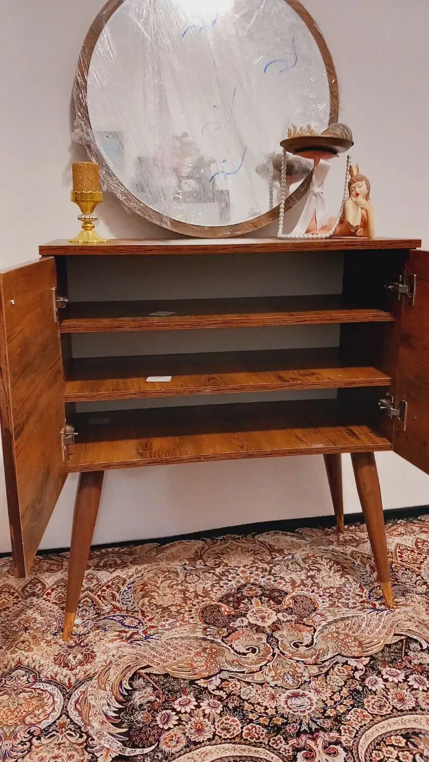 میزآرایش|تخت و سرویس خواب|بم, |دیوار