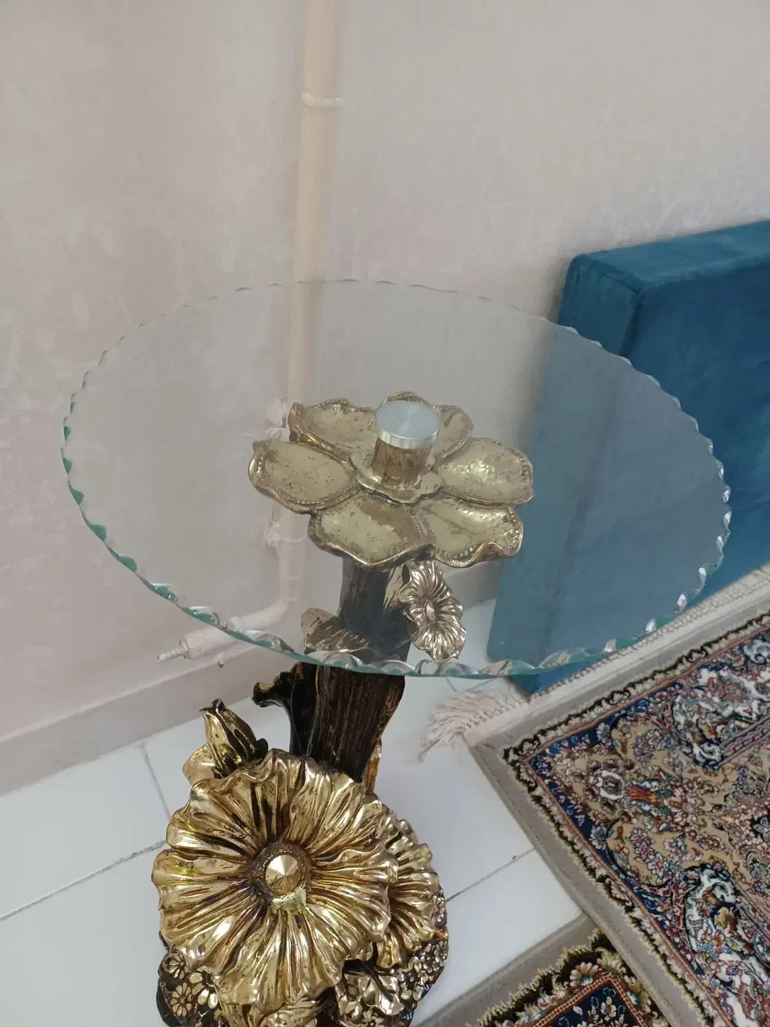 دوعدد میز طرح گل|میز تلفن|قزوین, |دیوار