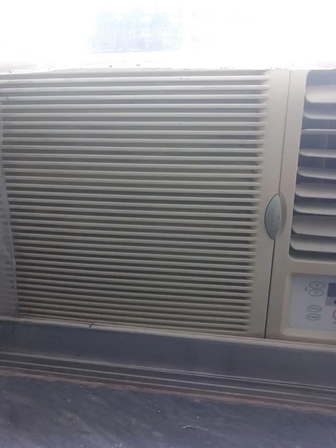 کولر پنجره ای 19000|کولر گازی و فن‌کوئل|رشت, توشیبا|دیوار