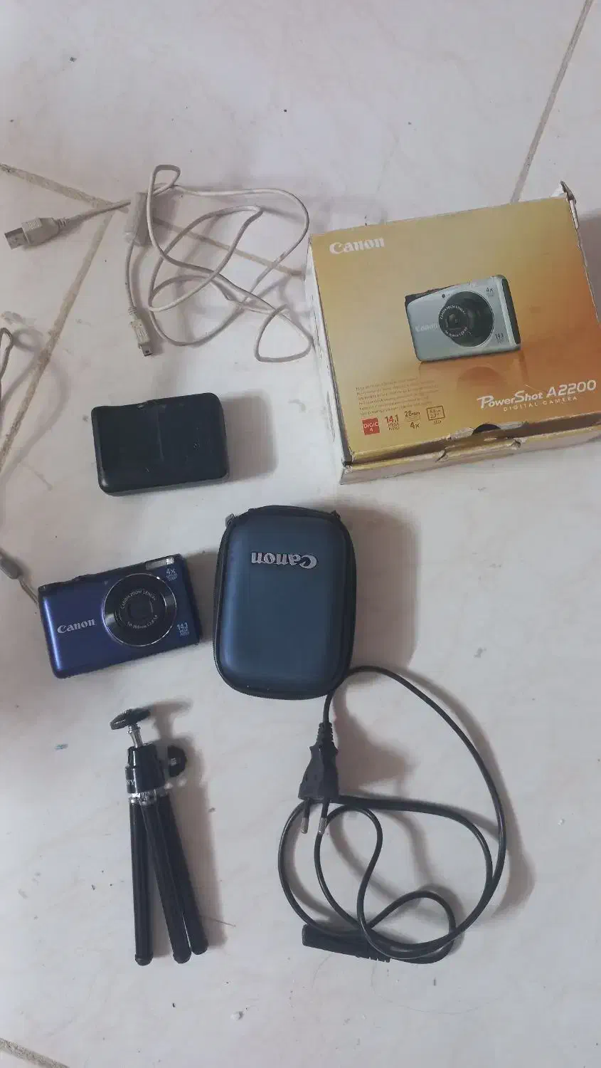 دوربین عکس وفیلم canon|دوربین عکاسی و فیلمبرداری|مشهد, یوسفیه (شهرک غرب)|دیوار