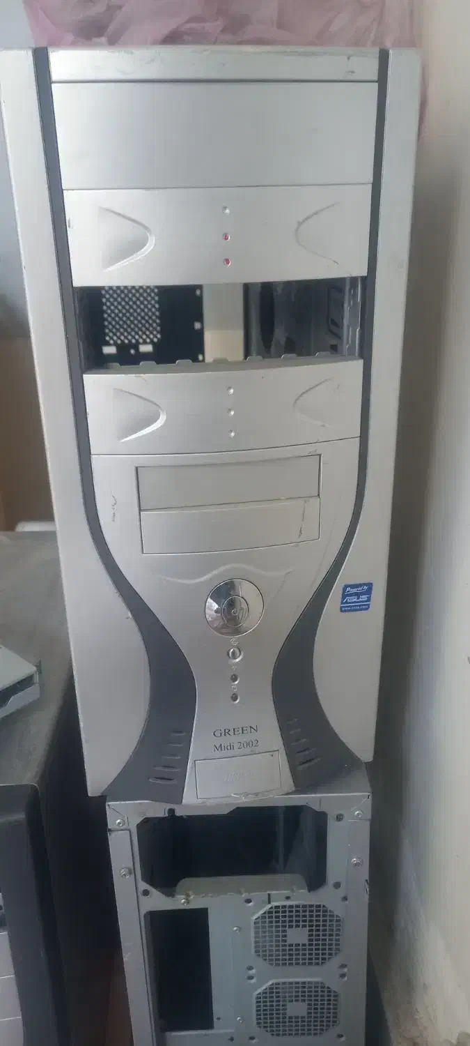 دو عدد کیس|قطعات و لوازم جانبی رایانه|تبریز, |دیوار