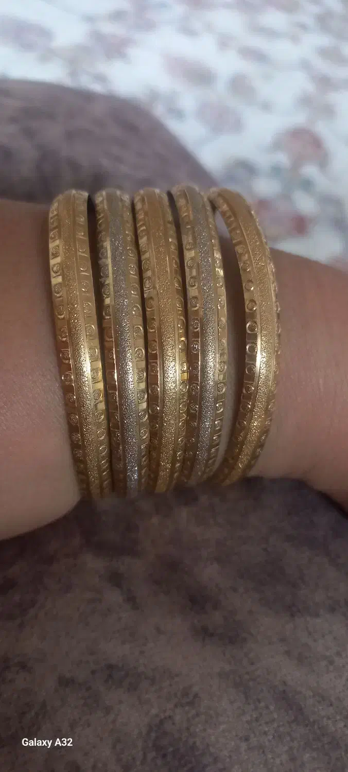 النگو طلا یک عدد۱۰۰بالای تابلو|جواهرات|ساوه, |دیوار