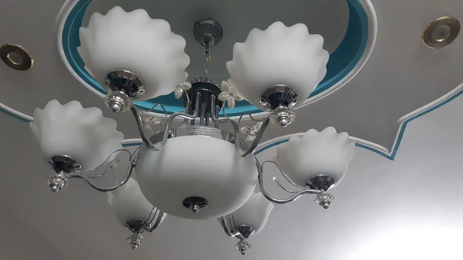 لوستر|لوستر و چراغ آویز|قرچک, مهدیه|دیوار