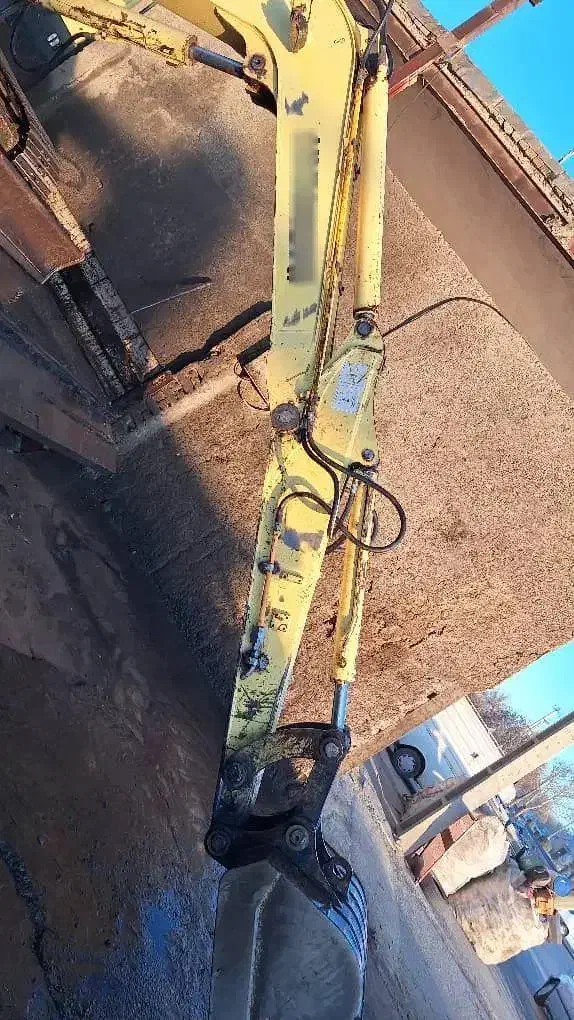 مینی بیل R60هیوندایی 2016|خودرو سنگین|ملایر, |دیوار