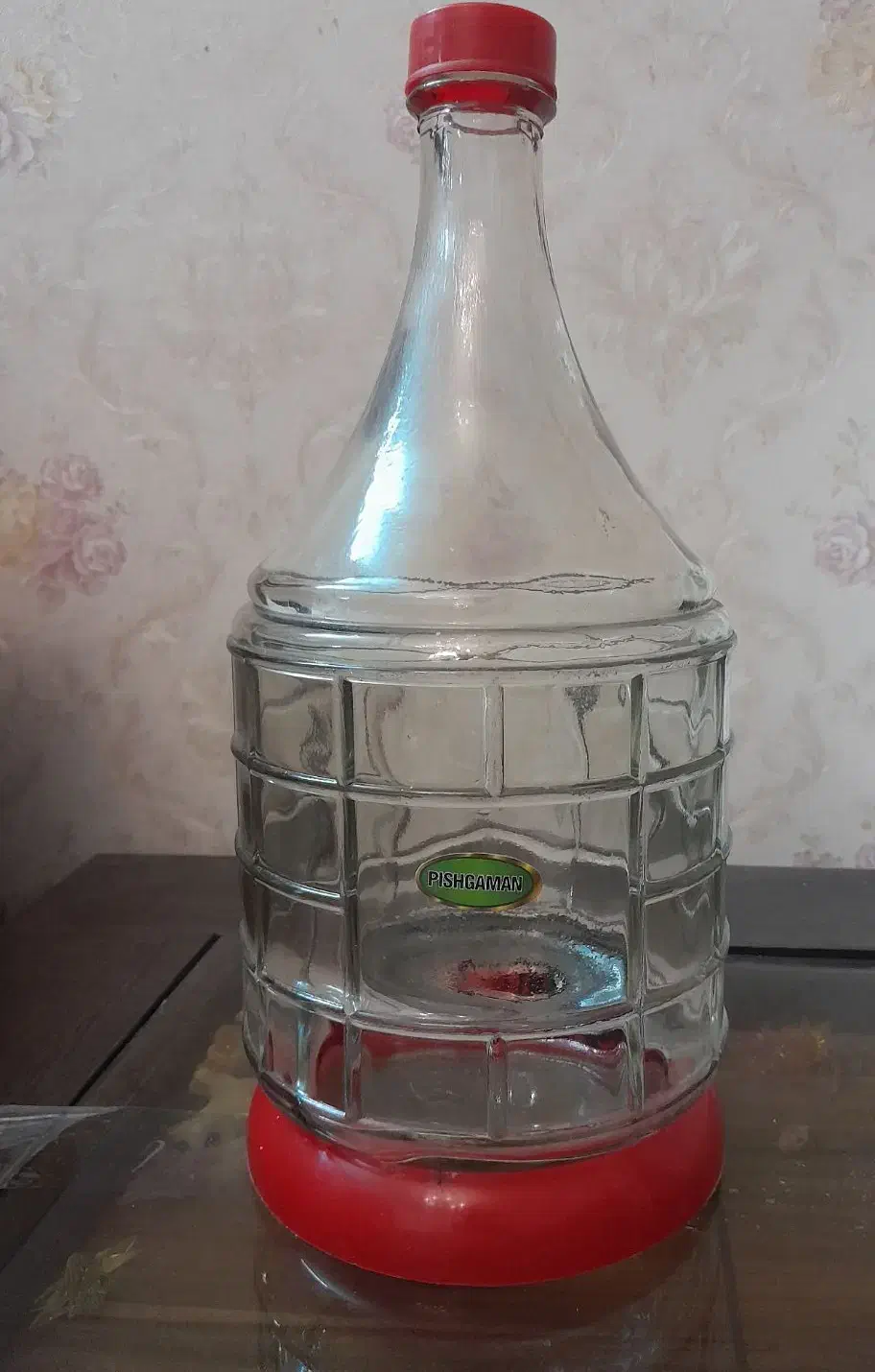 بطری شیشه ای بزرگ ۴ لیتری|ظروف نگهدارنده، پلاستیکی، یکبارمصرف|قم, پردیسان|دیوار