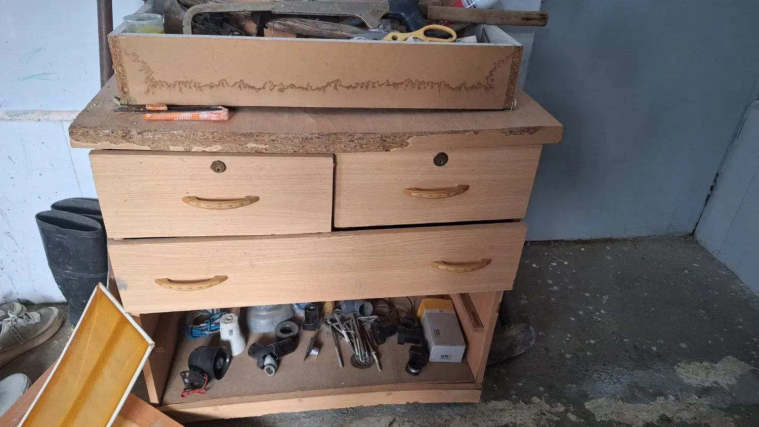 ایرانت کمد دراور صندلی آینه سینک تلویزیون|جاکفشی، کمد، دراور|آستارا, |دیوار