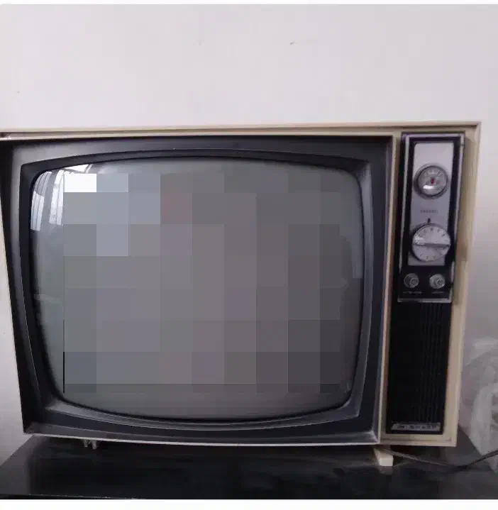 تلویزیون لامپی عتیقه ژاپنی|کلکسیون اشیاء عتیقه|تهران, شهرک غرب|دیوار