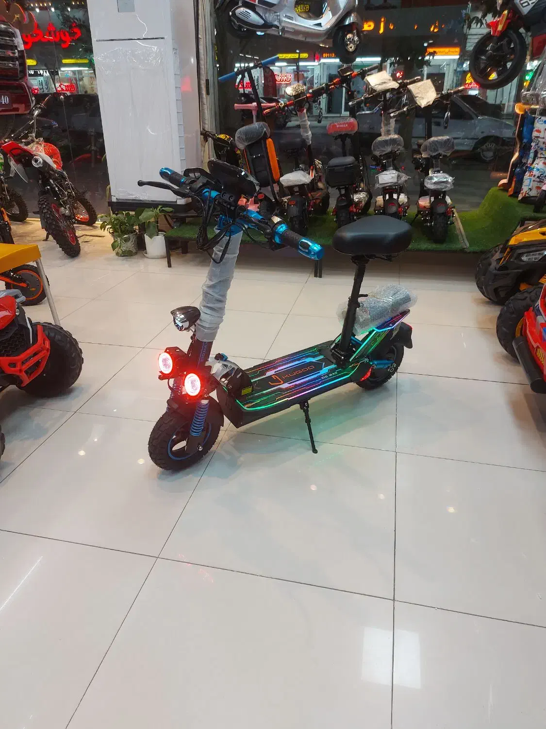 فروش فوق العاده انواع اسکوتر برقی|دوچرخه، اسکیت، اسکوتر|گنبد کاووس, |دیوار