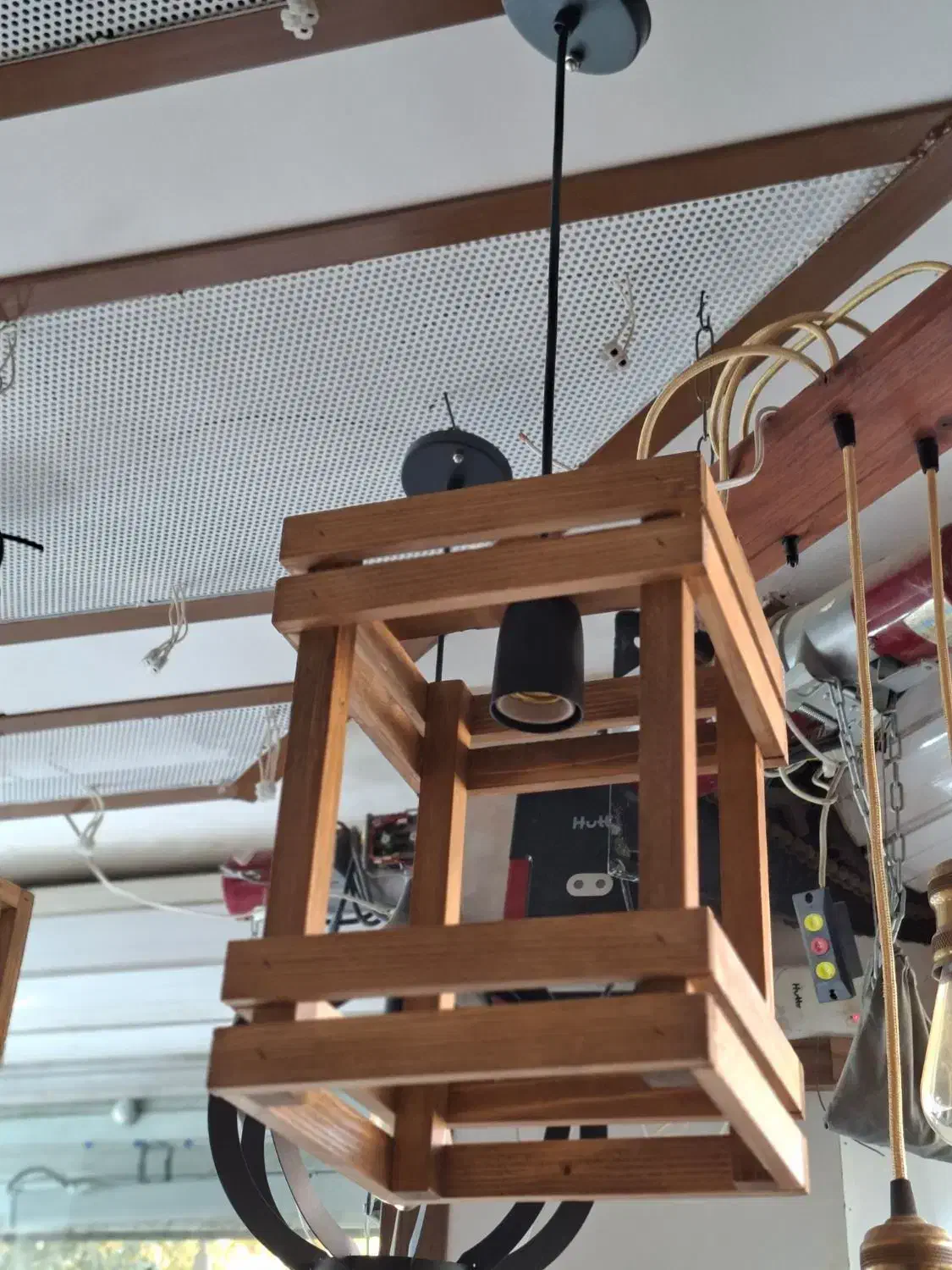 آویز های چوبی|لوستر و چراغ آویز|اصفهان, سروستان|دیوار