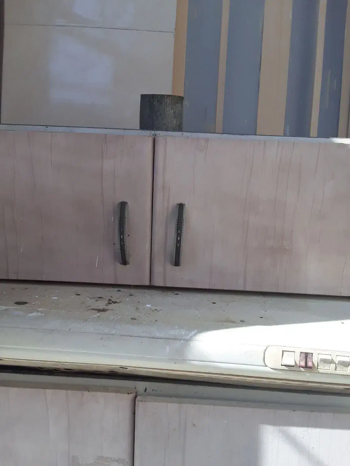 کابینت فلزی|آب‌چکان و نظم‌دهنده ظروف|قم, امامزاده ابراهیم|دیوار