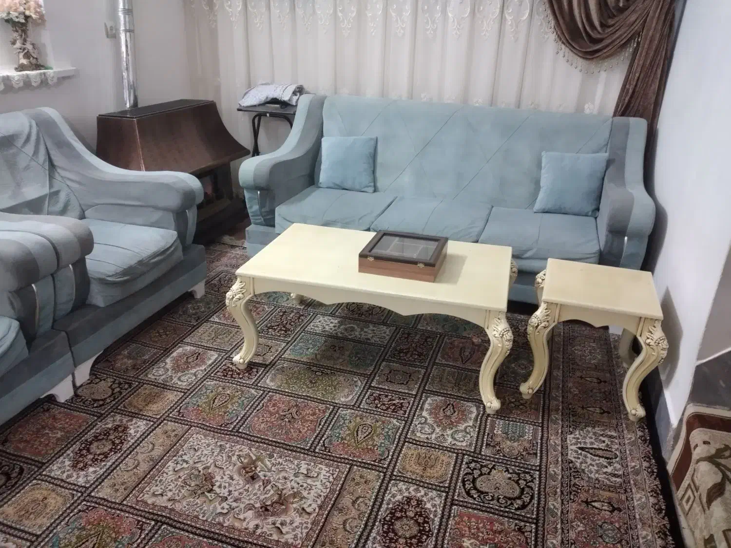 راحتی|مبلمان خانگی و میز عسلی|قم, شاه ابراهیم|دیوار