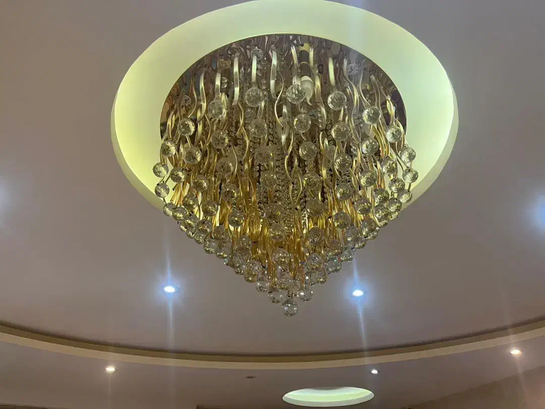 یک عدد لوستر|لوستر و چراغ آویز|گرگان, |دیوار