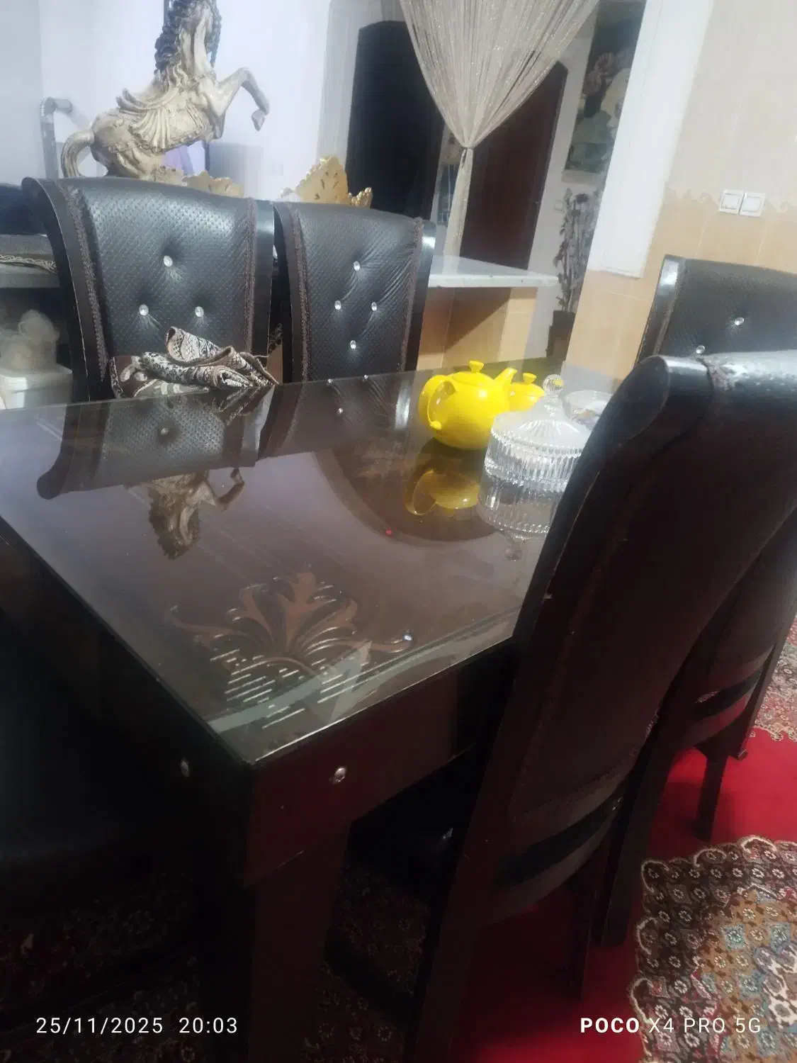 میز نهار خوری|میز و صندلی غذاخوری|قوچان, |دیوار