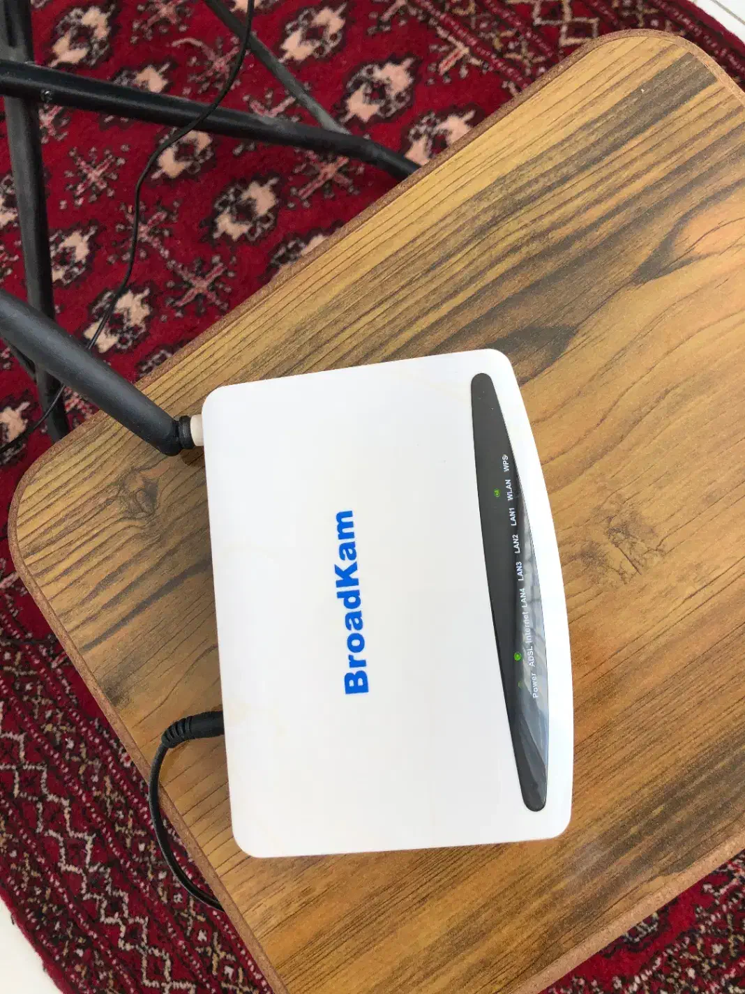 مودم وای فای BroadKam|مودم و تجهیزات شبکه|مشهد, هفت تیر (آب و برق)|دیوار