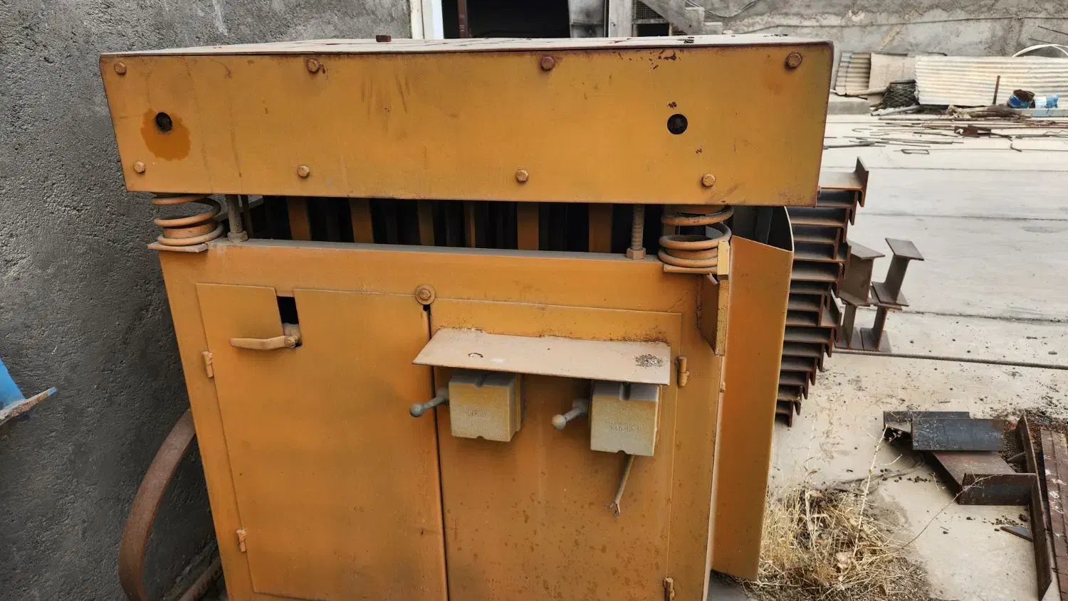 دستگاه بلوک زنی سقفی|ماشین‌آلات صنعتی|فردوس (خراسان), |دیوار