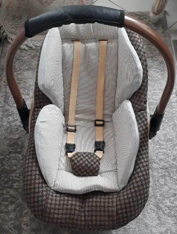 کریر|کالسکه و لوازم جانبی|زرند, |دیوار