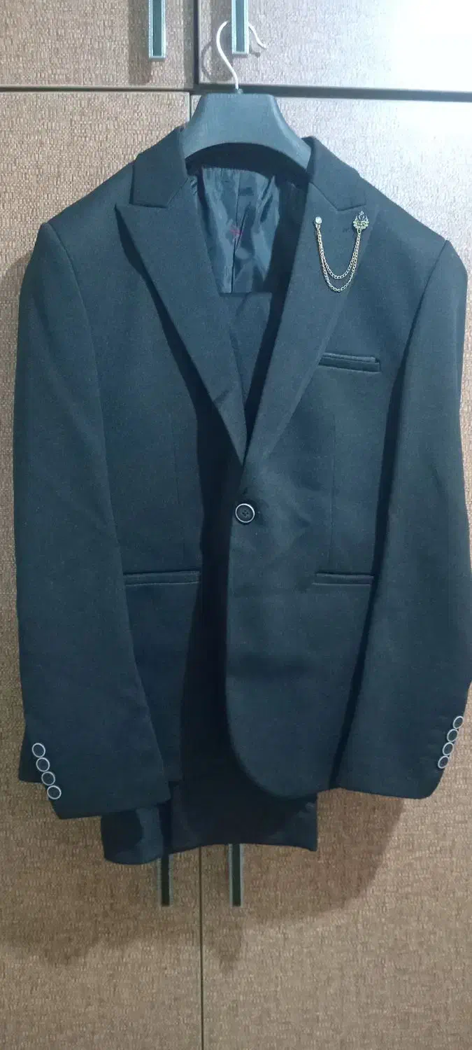 کت وشلوار کاملا سالم وتازه|لباس|سیاهکل, |دیوار