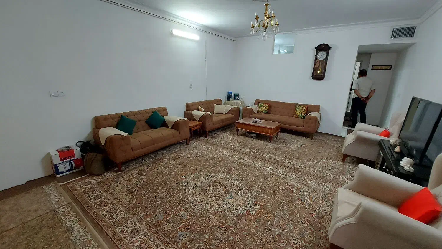 ۸۵متر ۲ خواب طبقه اول با پارکینگ(حائری)|فروش آپارتمان|مشهد, نکاح|دیوار