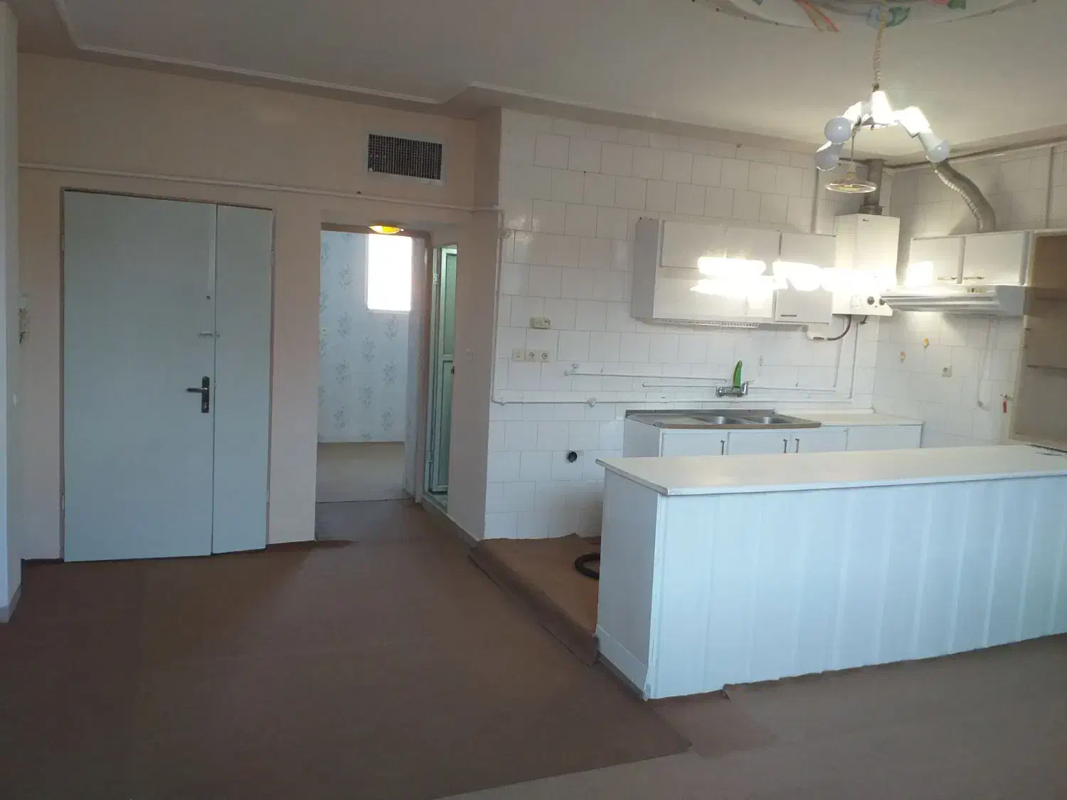 منزل مسکونی تازه تعمیر و دو کله روحیه دار|فروش آپارتمان|نجفآباد, شهرک بهاران|دیوار