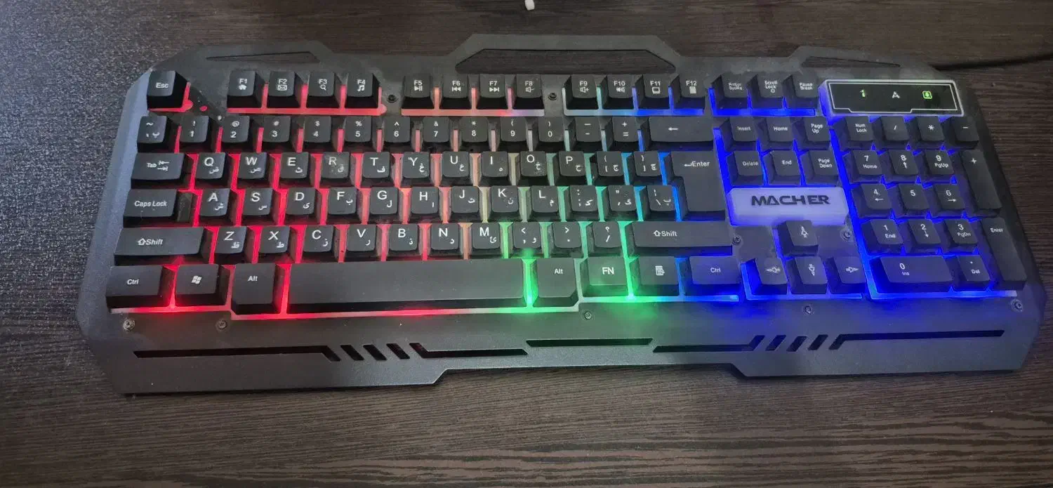 سیستم گیمینگ اقتصادی|رایانه رومیزی|رباط‌کریم, رباط‌کریم|دیوار