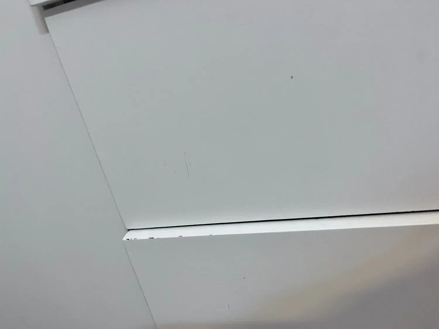 دراور|جاکفشی، کمد، دراور|مشهد, چهارچشمه|دیوار