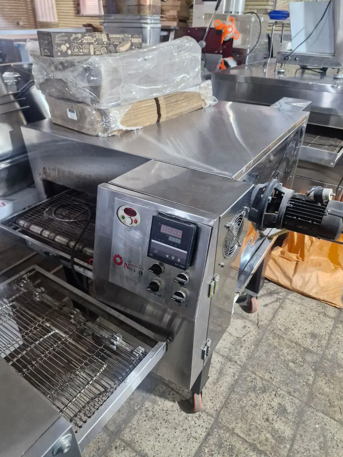 فر پیتزا ریلی آذر پخت نوین|کافی‌شاپ و رستوران|تهران, تهرانپارس غربی|دیوار