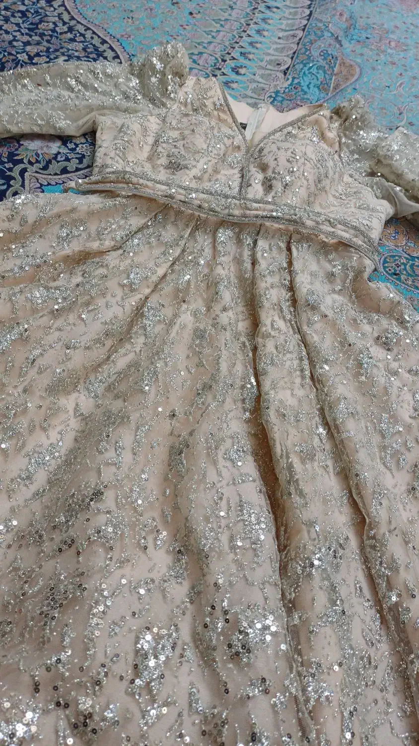 لباس مجلسی کرم و سبز پسته ای|لباس|قم, الوندیه و گذر صادق|دیوار