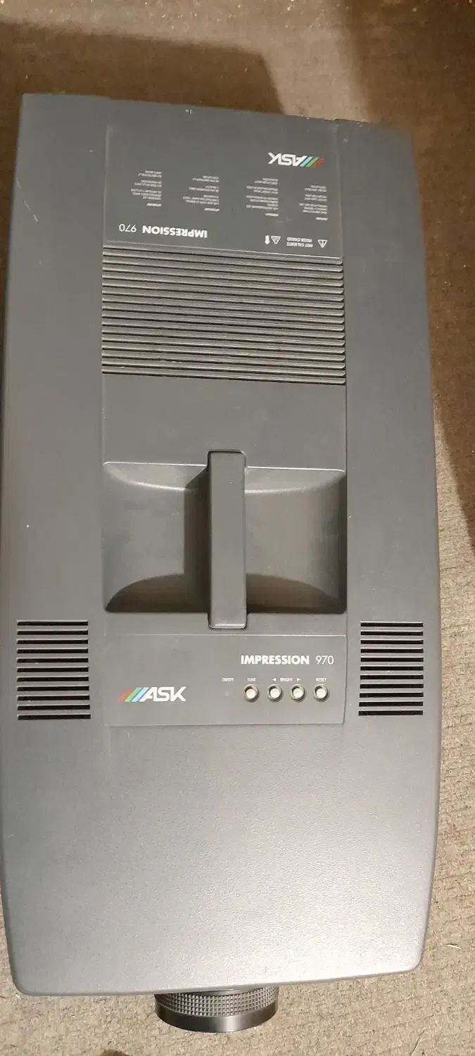 ویدیو پروژکتور مدل Impression 970|تلویزیون و پروژکتور|تهران, آهنگران (سراسیاب دولاب)|دیوار