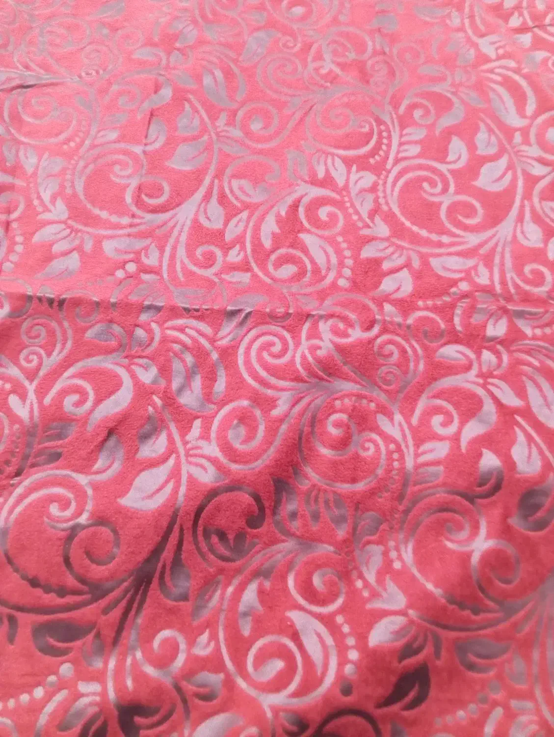 پارچه مخمل ۳مترده سانت در۲مترونیم|رختخواب، بالش، پتو|نجف‌آباد, صالح آباد|دیوار