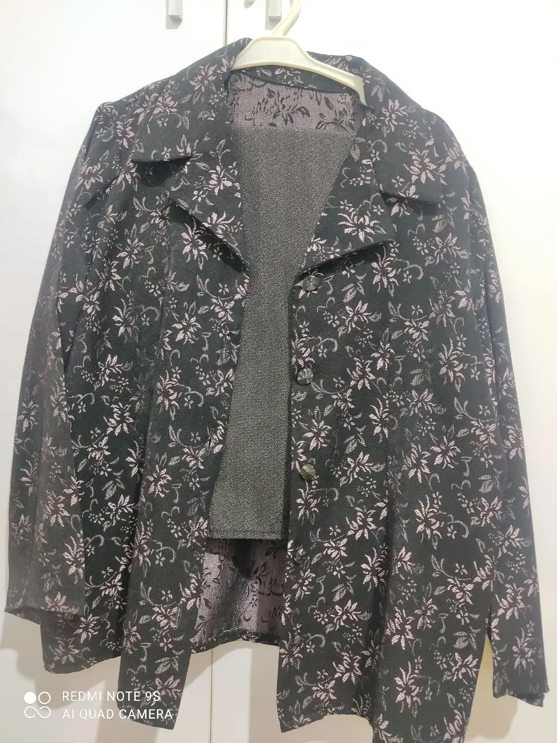 لباس|لباس|مشکین‌دشت, |دیوار