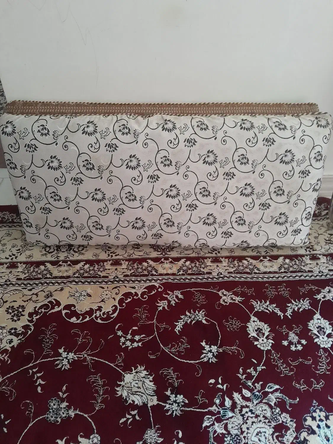 پشتی|پشتی|اهواز, کوی رمضان|دیوار