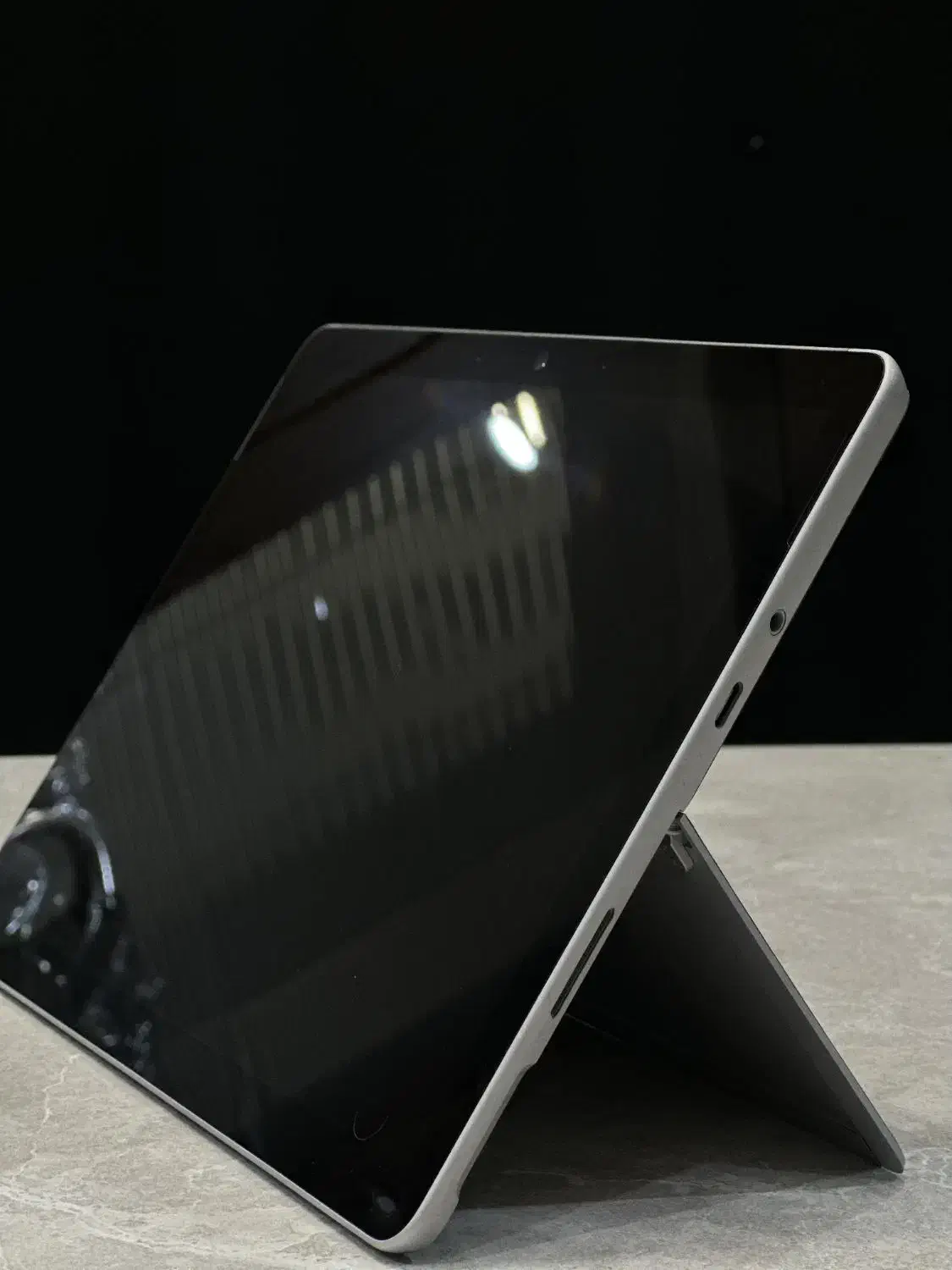 سرفیس گو ۱ ۸/۱۲۸ به همراه کیبرد و شارژر|رایانه همراه|تهران, خانی آباد نو شمالی|دیوار