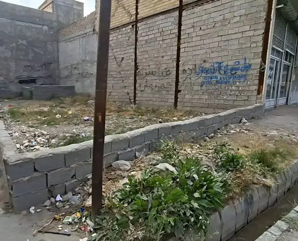 زمین تجاری دونبش 45متری|فروش مغازه و غرفه|شهرضا, |دیوار