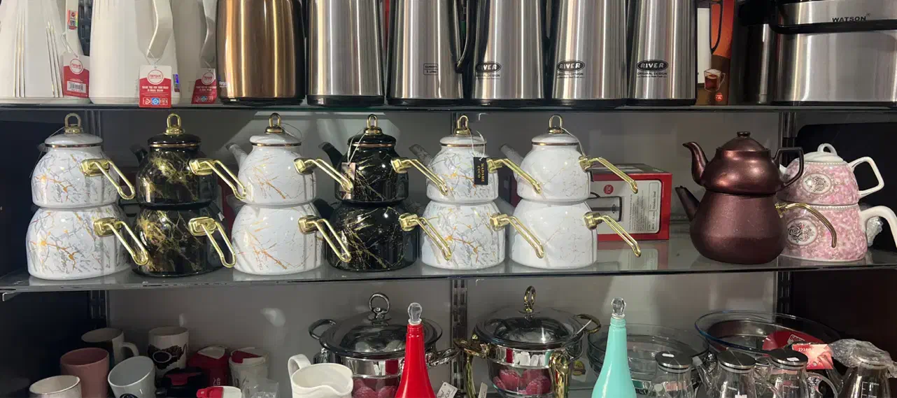 کتری و فوری لعابی دسته طلایی( تکی به قیمت پخش)|قوری، کتری، قهوه‌ساز دستی|کرج, شهرک اوج|دیوار