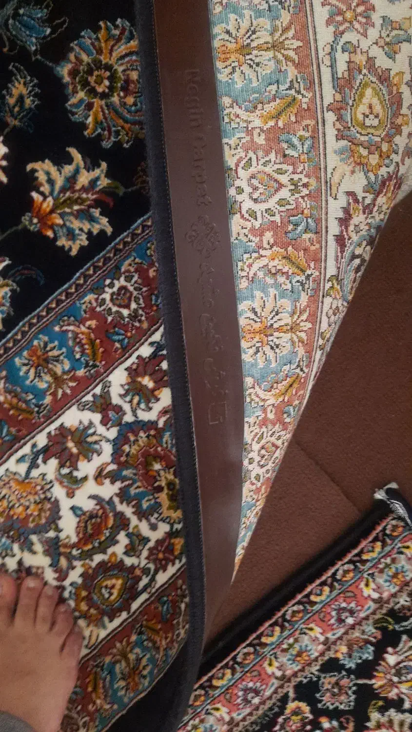 دو عدد فرش که شامل ۱۲ متری و ۹ متری|فرش|کرمانشاه, |دیوار