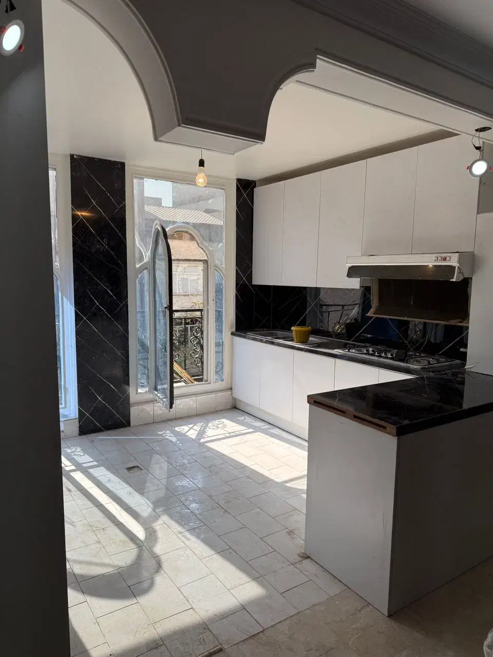 آپارتمان 90 متر فول دوخوابه بازسازی شده تهرانپارس