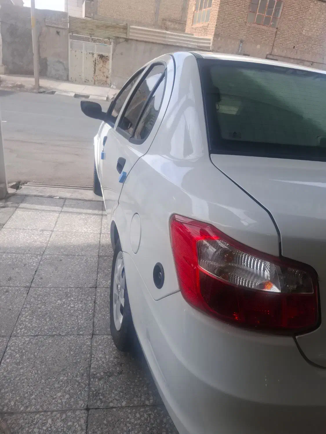 ساینا ۴۰۲ دوگانه شرکتی|خودرو سواری و وانت|فسا, |دیوار