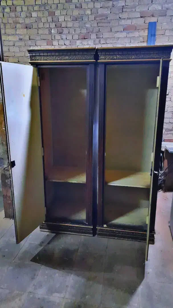 دو عدد کمد تکی چوبی|جاکفشی، کمد، دراور|قم, قلعه کامکار|دیوار