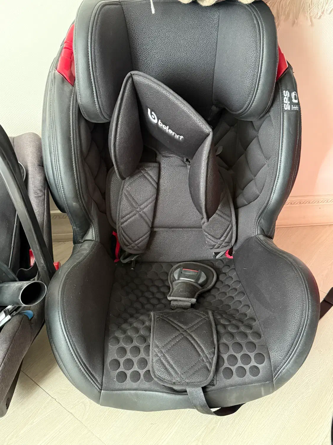 صندلی ماشین|تخت و صندلی بچه|رودهن, |دیوار