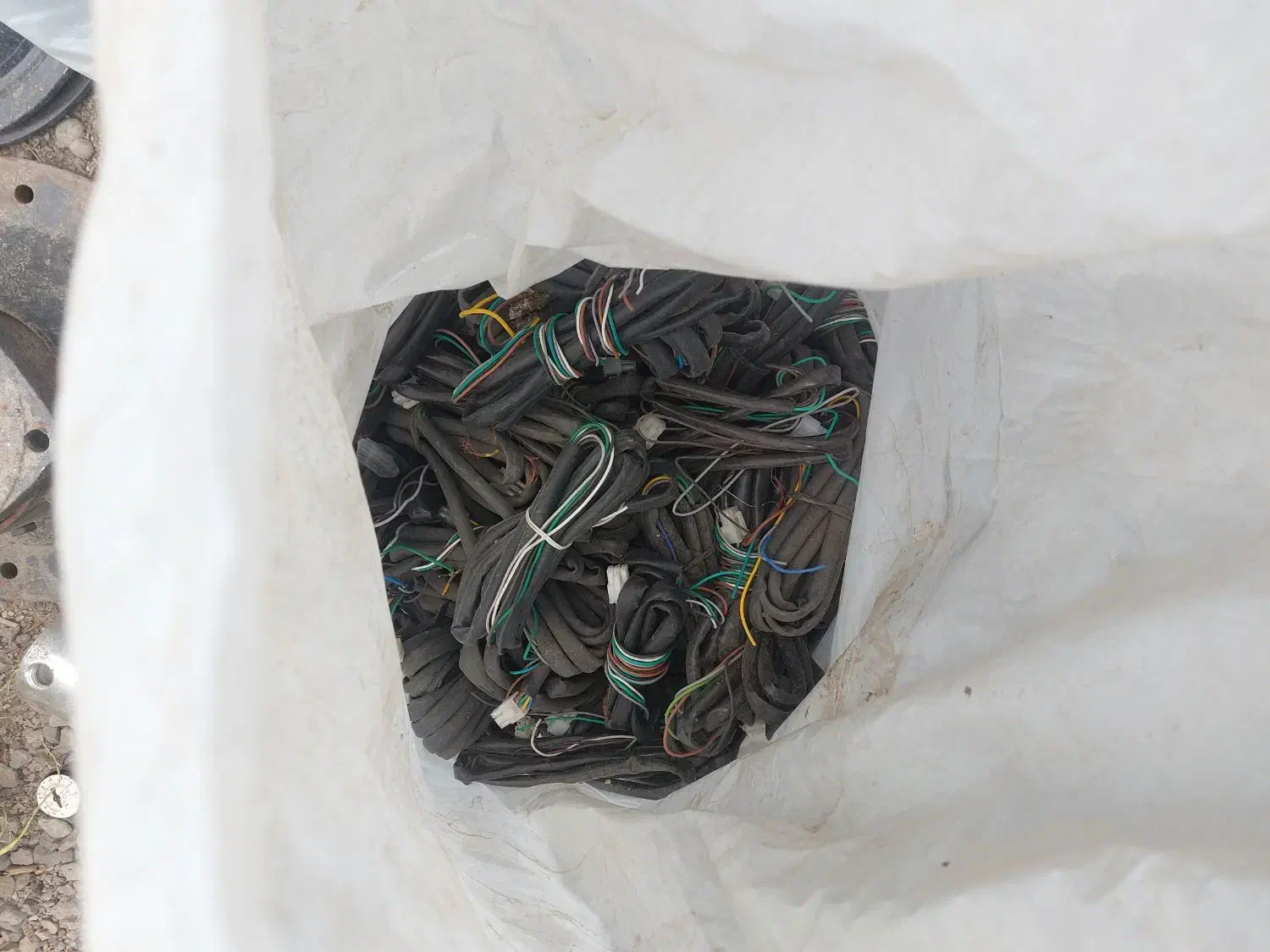 یه سری لوازم ماشین|قطعات یدکی و لوازم جانبی|تهران, میدان میوه و ترهبار مرکزی|دیوار