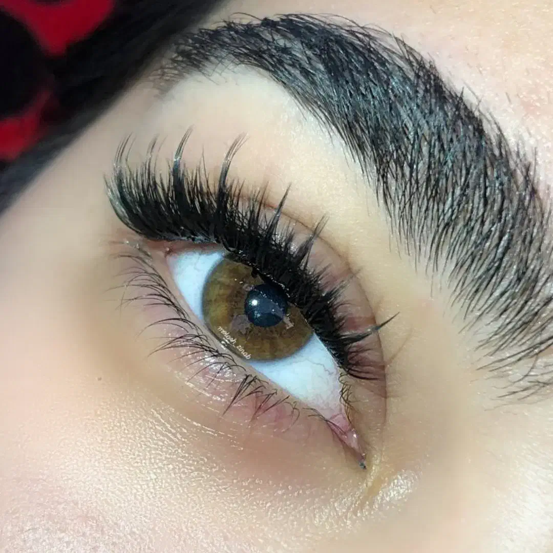 تخفیف یلدایی کاشت ناخن و مژه ۱۶۰ت|خدمات آرایشگری و زیبایی|بروجرد, |دیوار