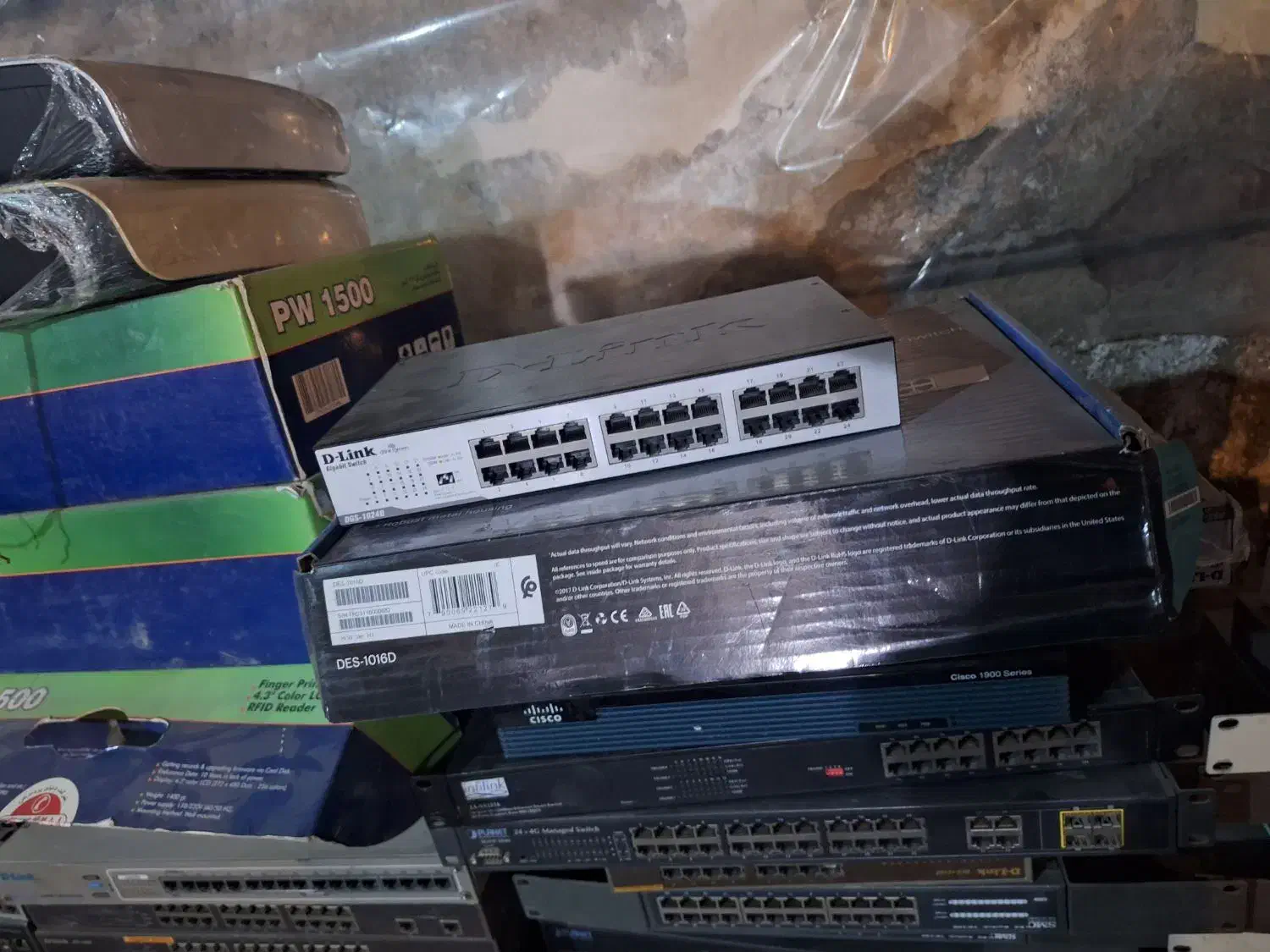 سوییچ ۲۴ پورت دلینک|مودم و تجهیزات شبکه|تهران, نصرت|دیوار